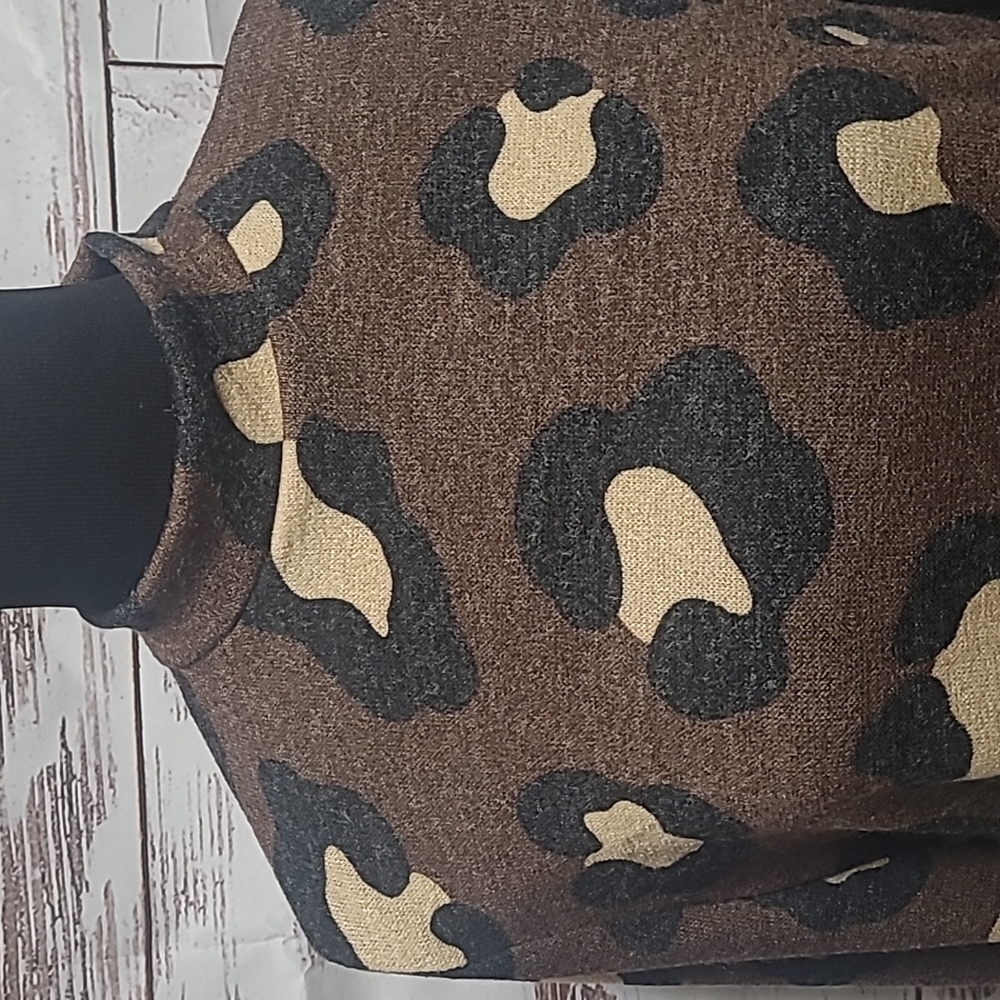 Women's leopard sweater - Picture 2 of 5